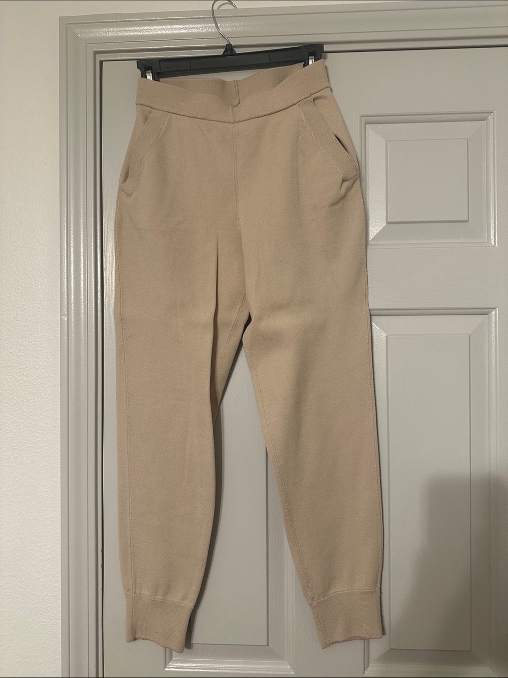 Aritzia knit joggers